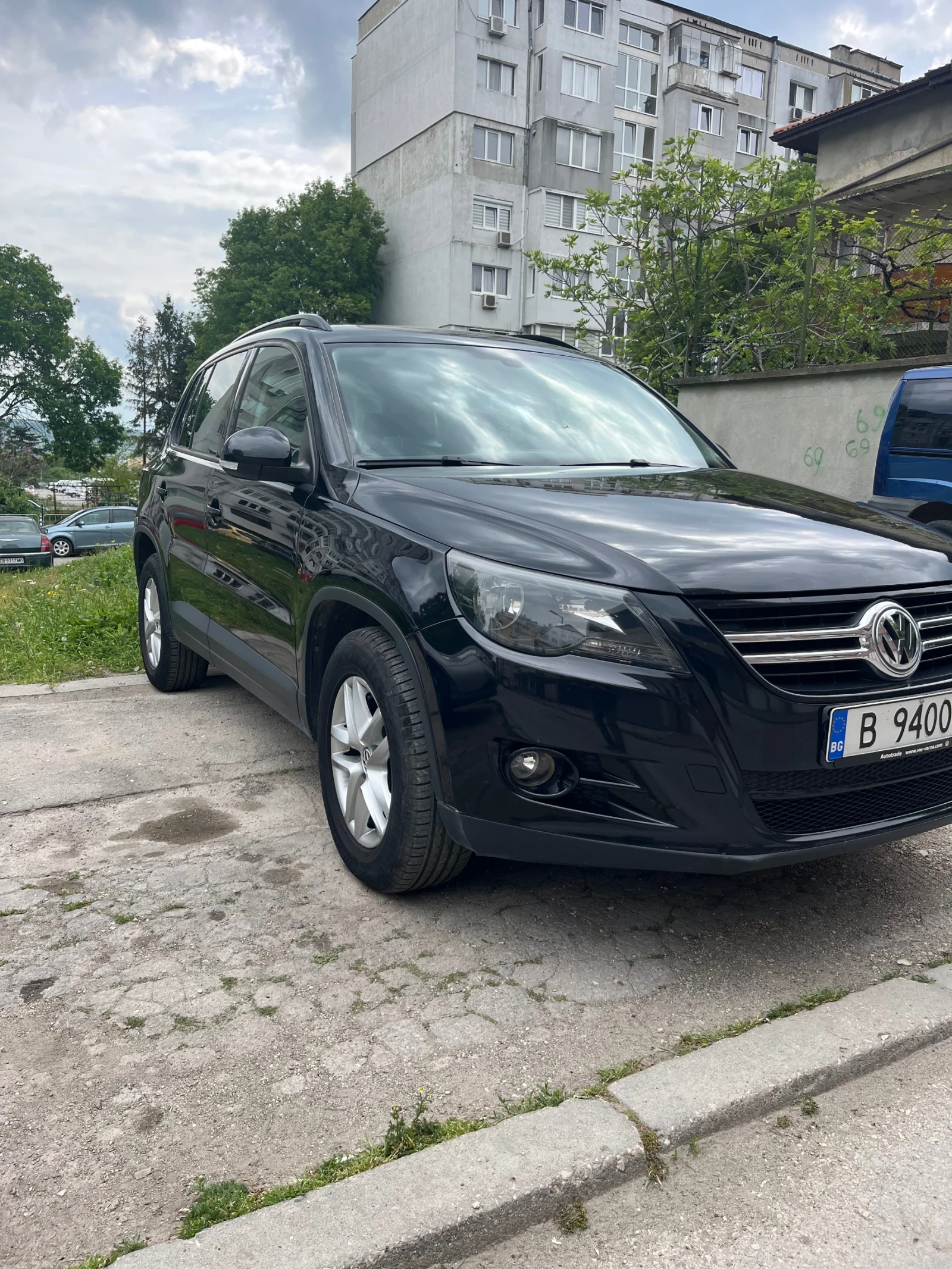 VW Tiguan 4x4, снимка 2 - Автомобили и джипове - 54554604