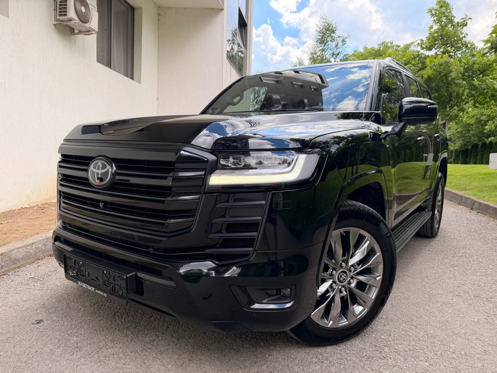 Toyota Land cruiser 300 / 3.3 V6 / 70 ANNIVERSARY, снимка 3 - Автомобили и джипове - 54956834