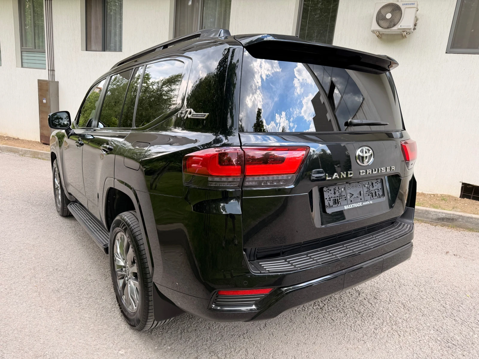 Toyota Land cruiser 300 / 3.3 V6 / 70 ANNIVERSARY, снимка 5 - Автомобили и джипове - 54956834