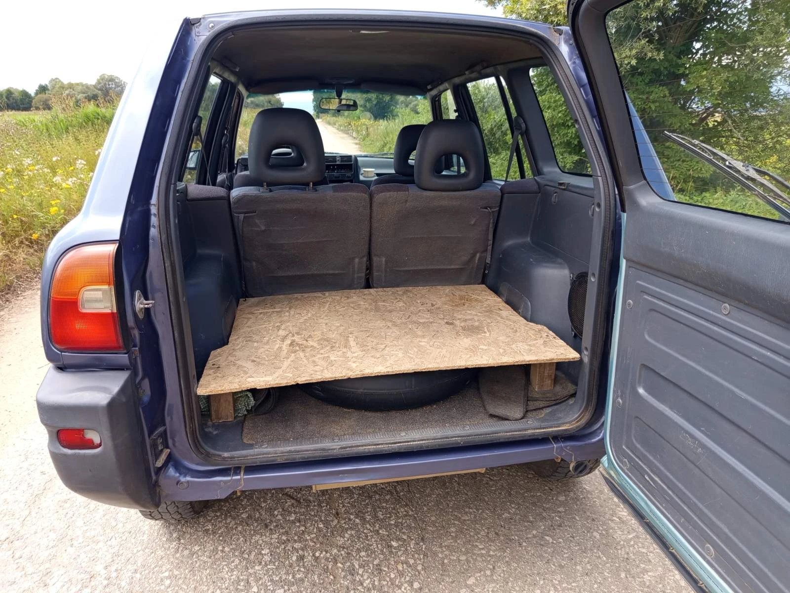 Toyota Rav4, снимка 9 - Автомобили и джипове - 55381345