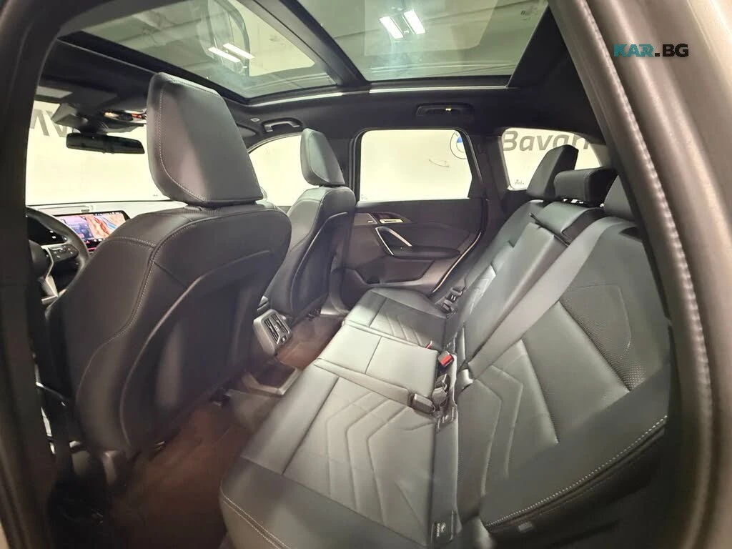 BMW X1 xDrive28i* HARMAN KARDON* КОЖА* ПОДГРЕВ* ПАНО* , снимка 17 - Автомобили и джипове - 55801052