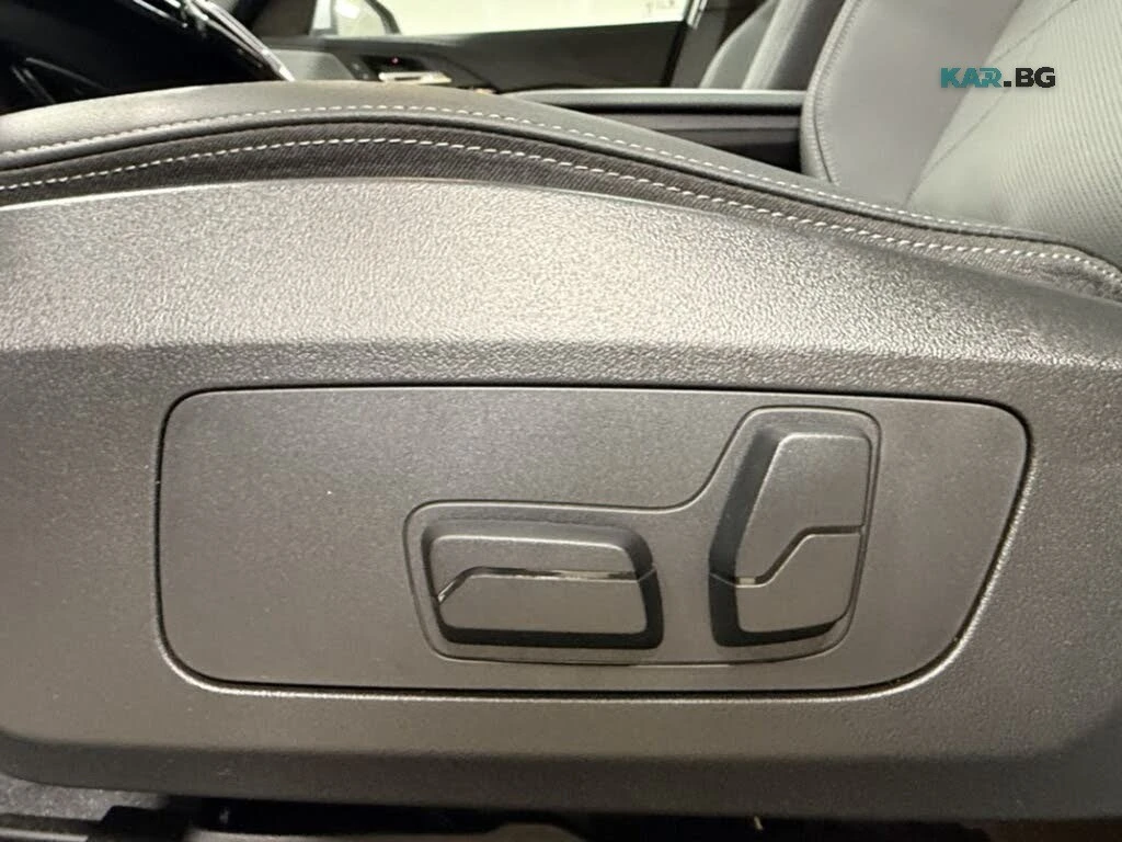 BMW X1 xDrive28i* HARMAN KARDON* КОЖА* ПОДГРЕВ* ПАНО* , снимка 11 - Автомобили и джипове - 55801052