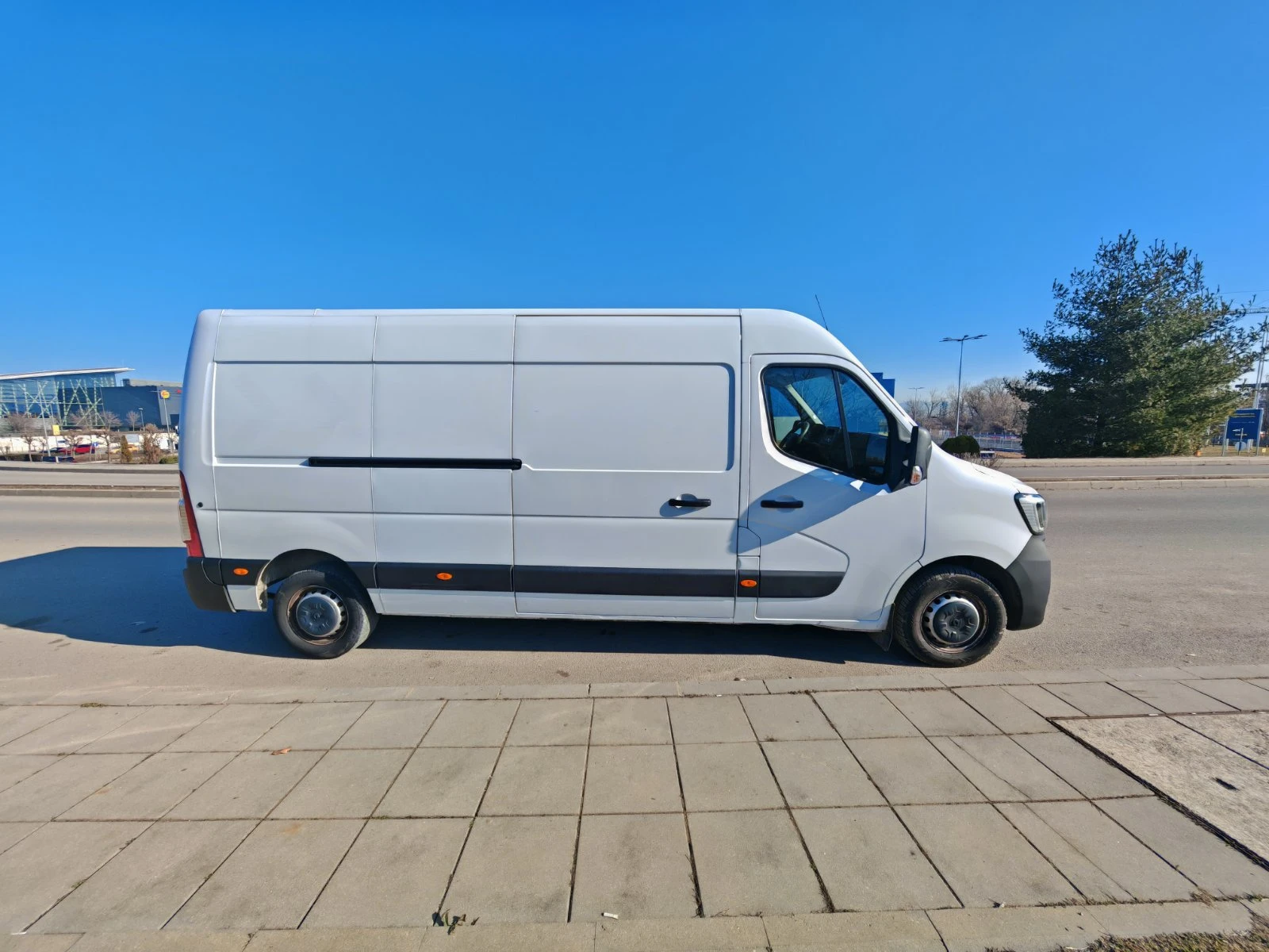Renault Master 999Евро за получаване, 2.3 dCi L3H2 легло, печка, снимка 4 - Бусове и автобуси - 53808536