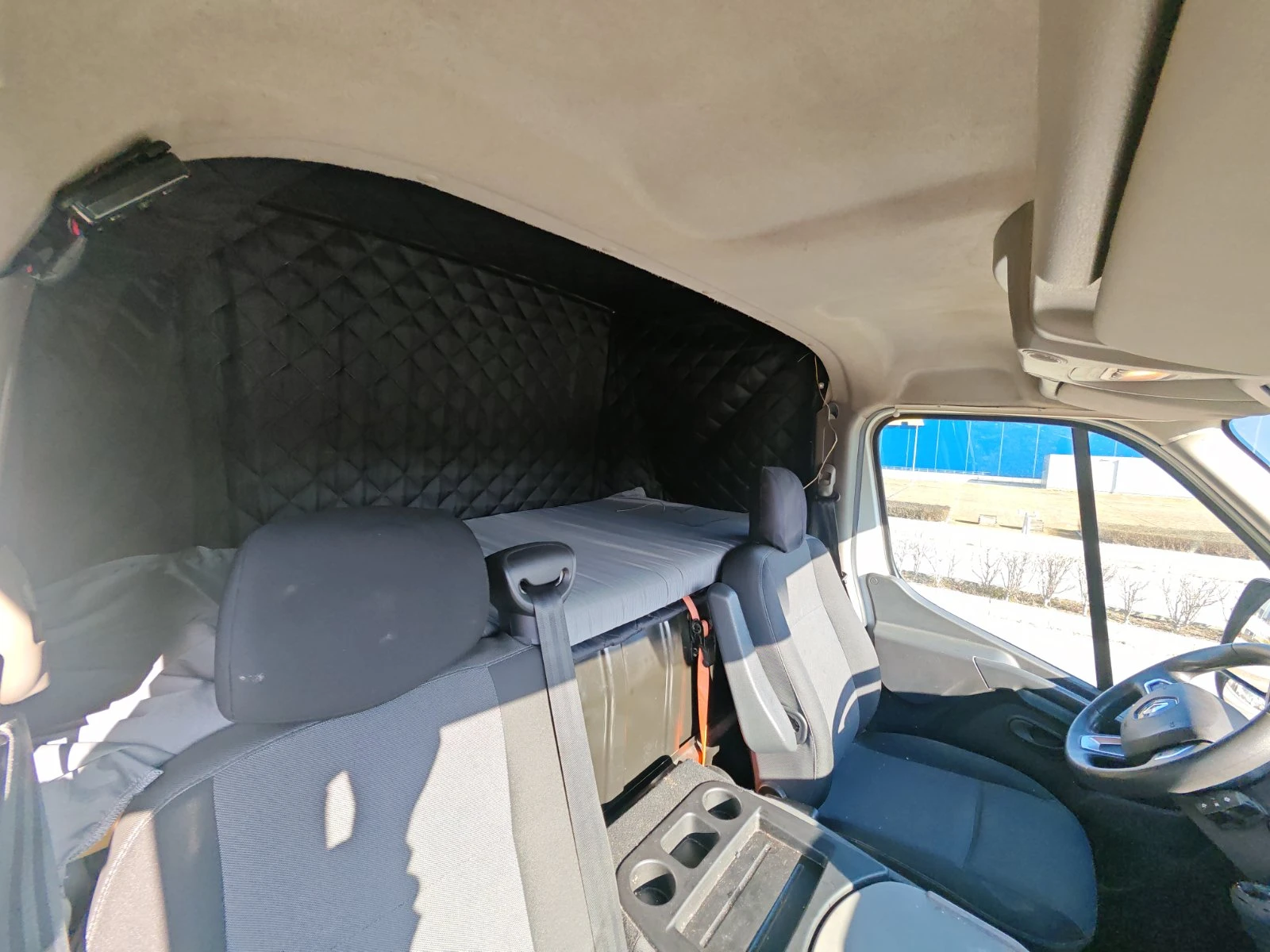 Renault Master 999Евро за получаване, 2.3 dCi L3H2 легло, печка, снимка 15 - Бусове и автобуси - 53808536