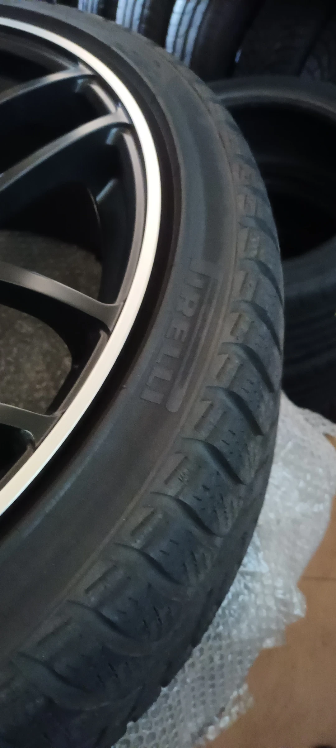 Гуми с джанти Pirelli 285/30R20, снимка 12 - Гуми и джанти - 54751435