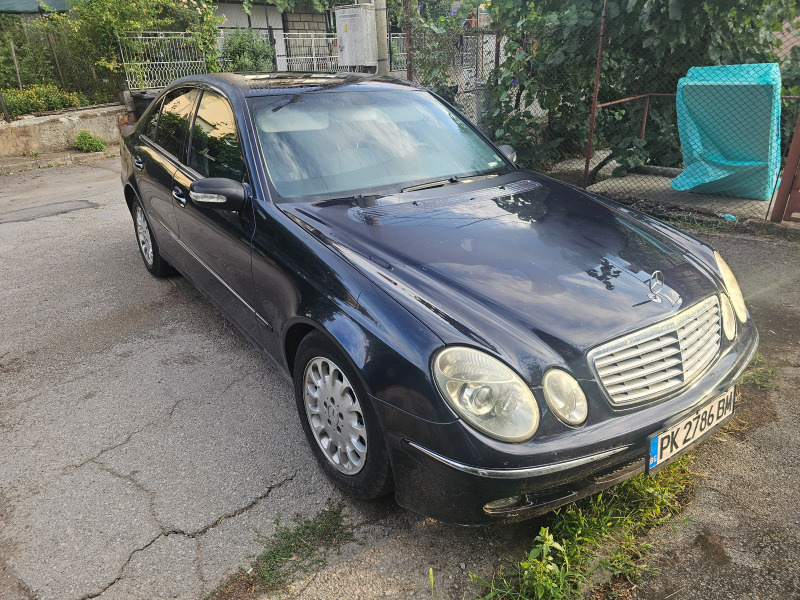 Mercedes-Benz E 270 ELEGANCE, снимка 14 - Автомобили и джипове - 46708256