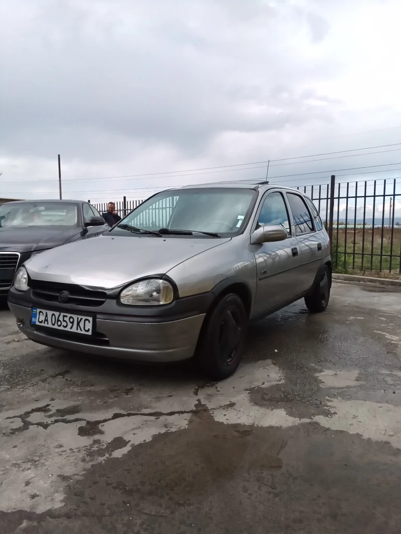 Opel Corsa Gaz benzin, снимка 3 - Автомобили и джипове - 47488388