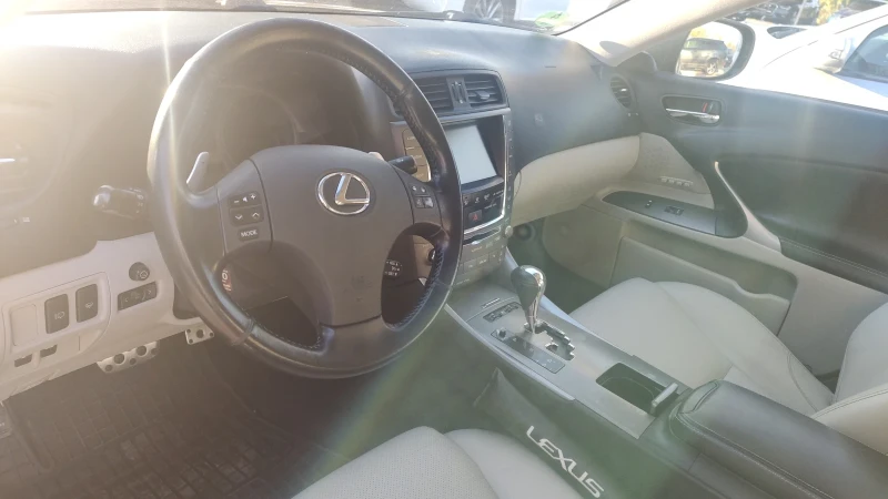 Lexus IS 250 Facelift/Auto/Luxury/Vland/, снимка 8 - Автомобили и джипове - 47496554