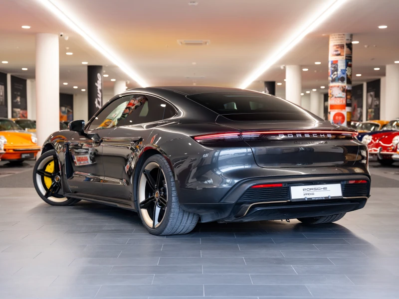 Porsche Taycan Turbo S, снимка 2 - Автомобили и джипове - 48037965