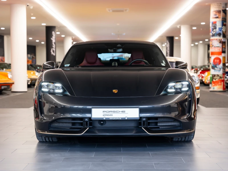 Porsche Taycan Turbo S, снимка 3 - Автомобили и джипове - 48037965