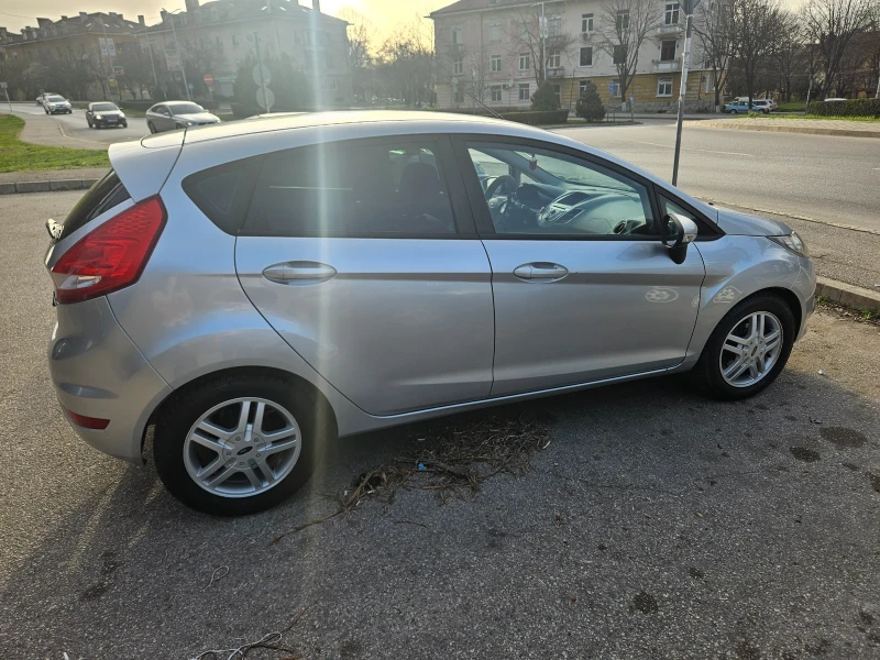 Ford Fiesta, снимка 4 - Автомобили и джипове - 49611948