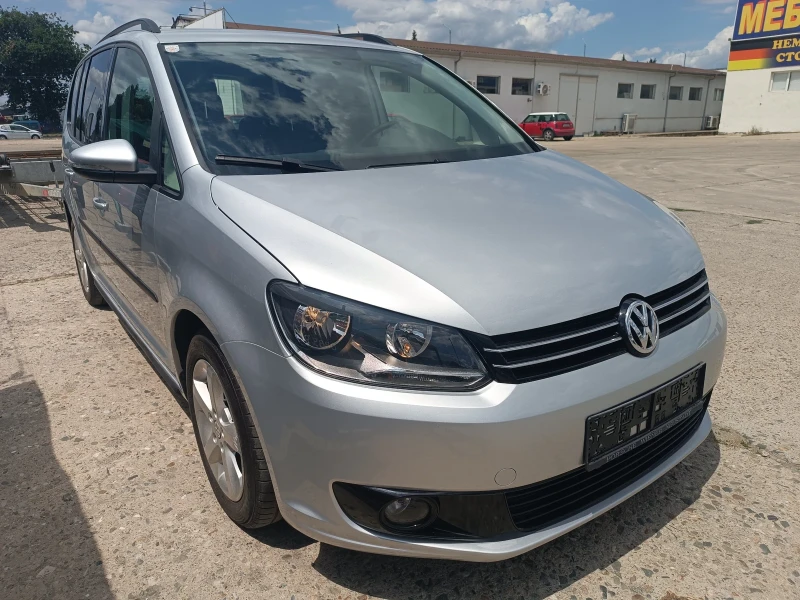 VW Touran 1, 6 TDi, КОЛЕДНА ПРОМОЦИЯ, ПЕРФЕКТЕН, ЛИЗИНГ, снимка 2 - Автомобили и джипове - 50994548
