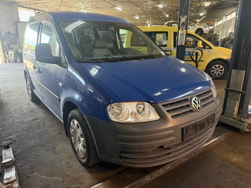 VW Caddy, снимка 6 - Автомобили и джипове - 51724259