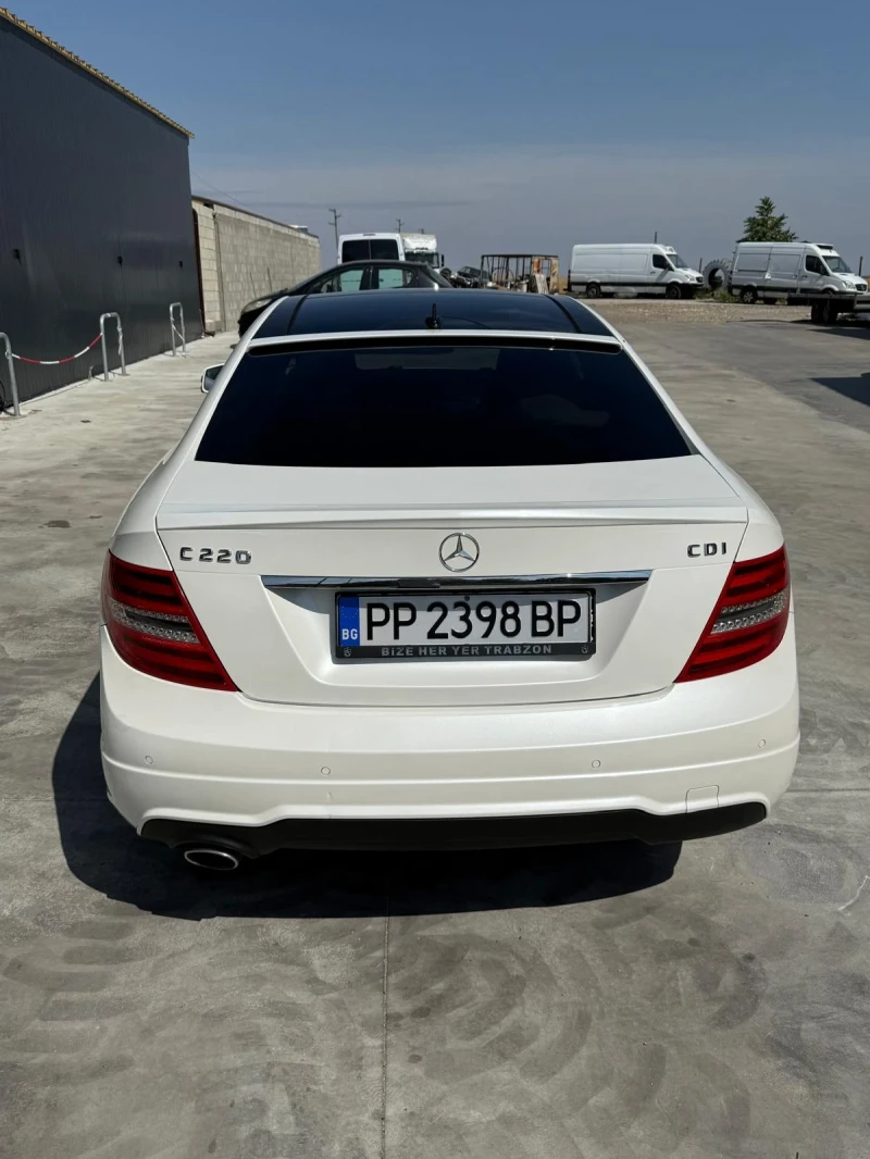 Mercedes-Benz C 200, снимка 6 - Автомобили и джипове - 52111324