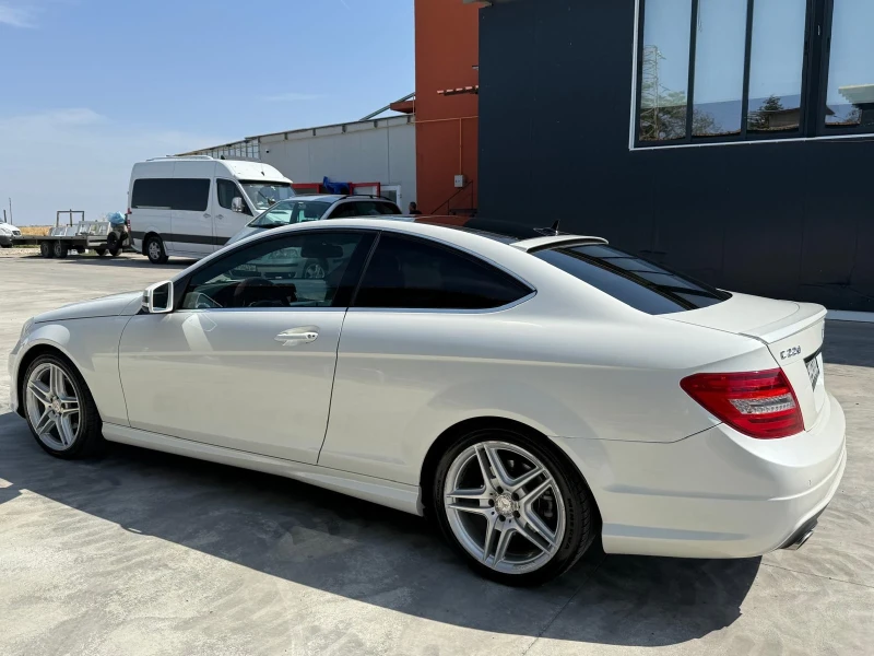 Mercedes-Benz C 200, снимка 2 - Автомобили и джипове - 52111324