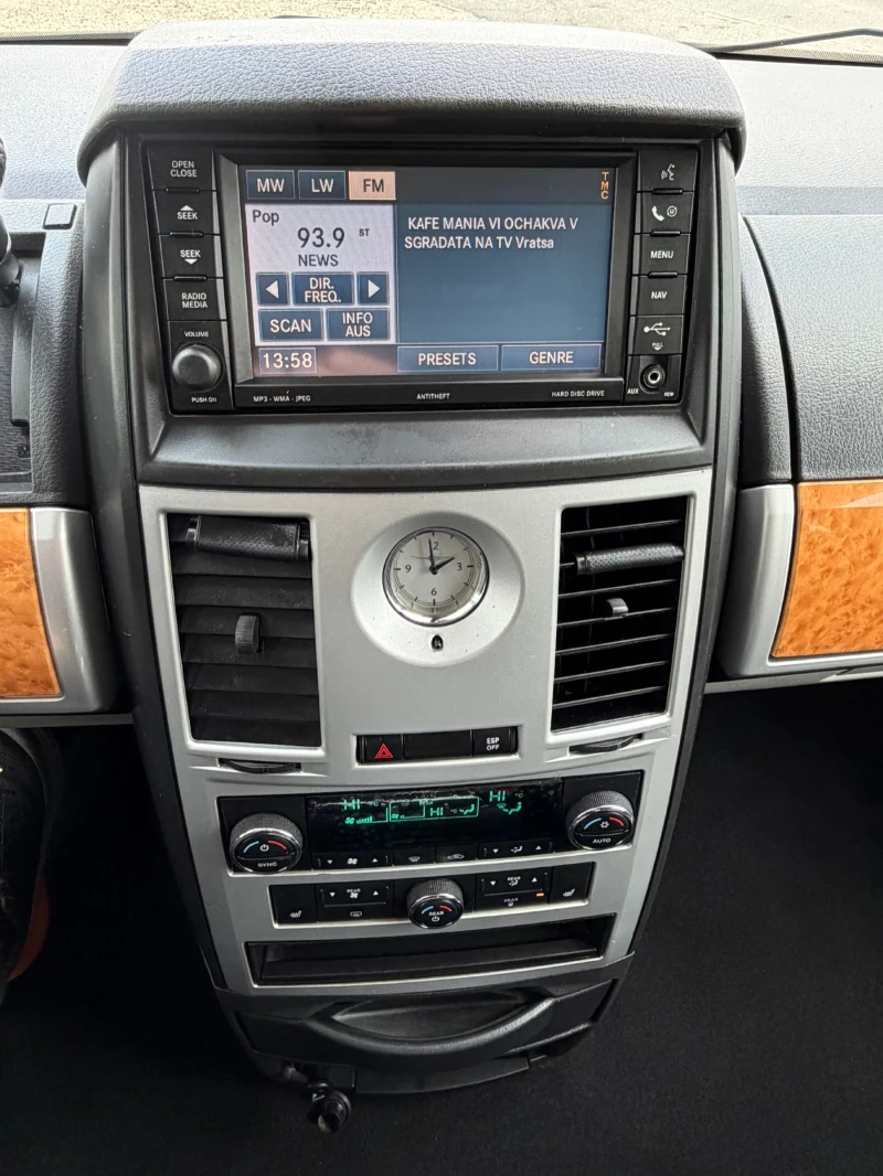 Chrysler Gr.voyager 3.8-LIMITED, снимка 14 - Автомобили и джипове - 52278473