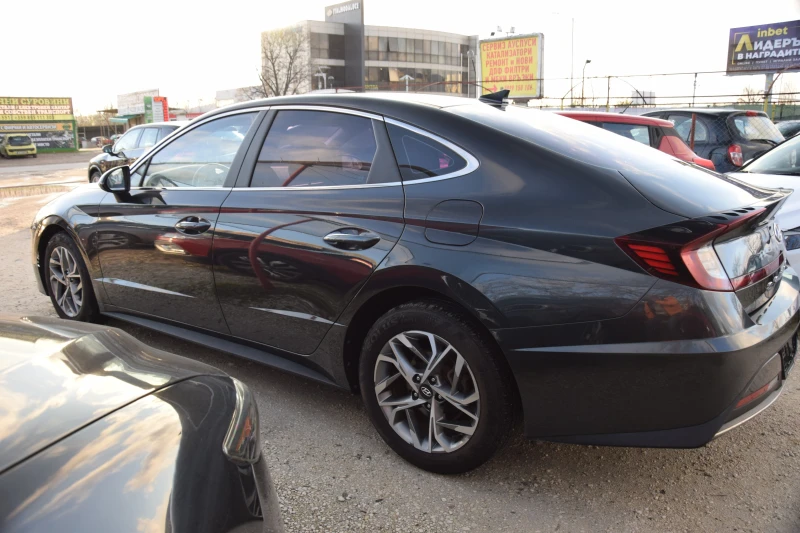 Hyundai Sonata 2.0i, снимка 4 - Автомобили и джипове - 52640857