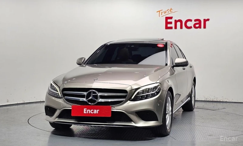 Mercedes-Benz C 220, снимка 3 - Автомобили и джипове - 52729657