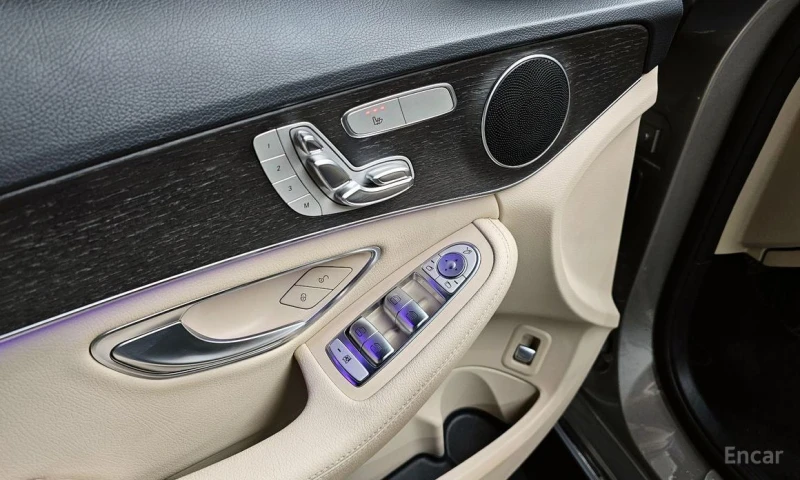 Mercedes-Benz C 220, снимка 13 - Автомобили и джипове - 52729657