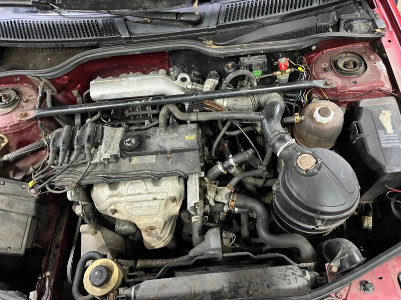 Renault Megane 1.6 , снимка 7 - Автомобили и джипове - 53257331