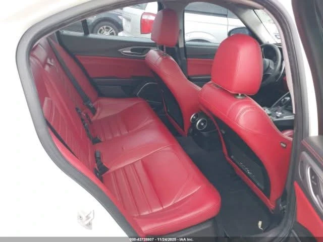 Alfa Romeo Giulia TI RWD, снимка 11 - Автомобили и джипове - 53005410