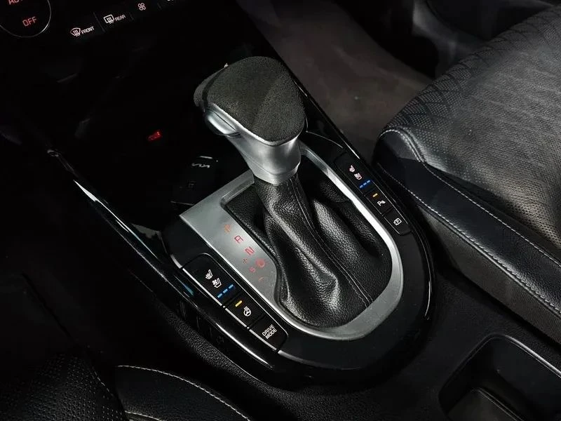 Kia K3, снимка 9 - Автомобили и джипове - 56690509