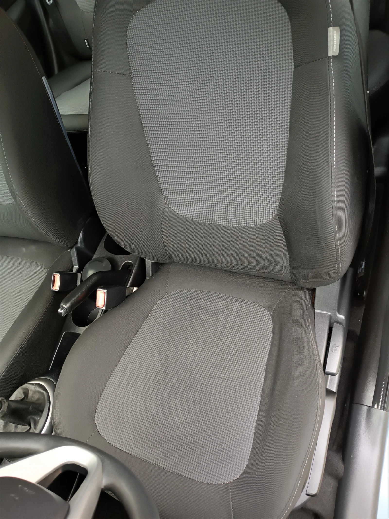 Hyundai I20 1.2    | Mobile.bg   12