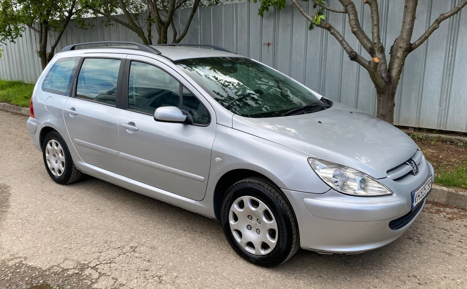 Peugeot 307 2.0 HDi 90 к.с. - изображение 2