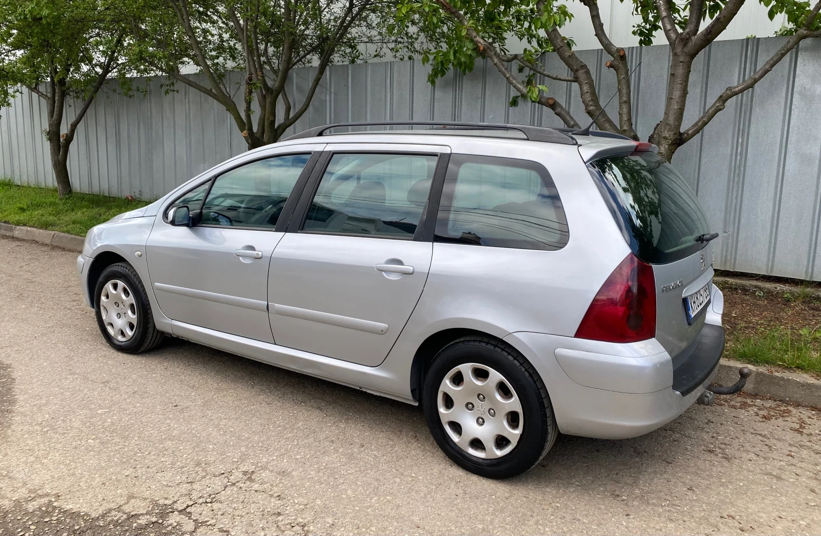 Peugeot 307 2.0 HDi 90 к.с. - изображение 7