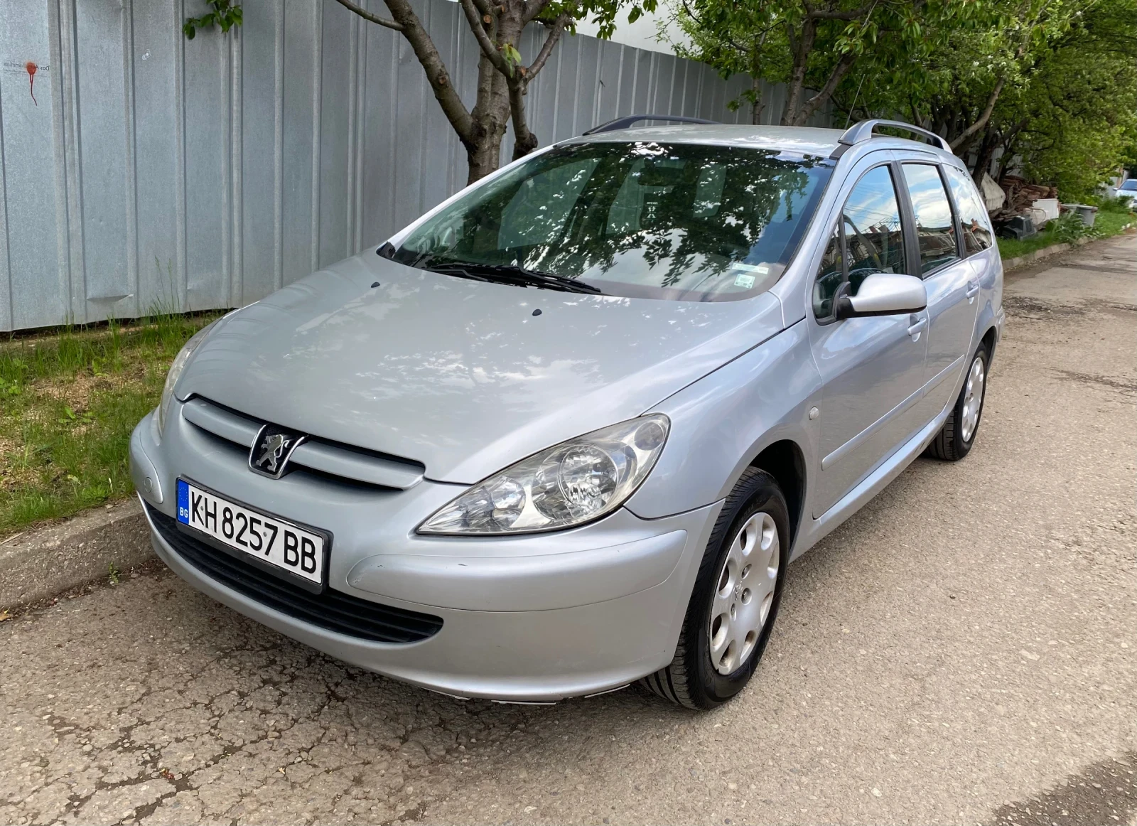 Peugeot 307 2.0 HDi 90 к.с. - изображение 5