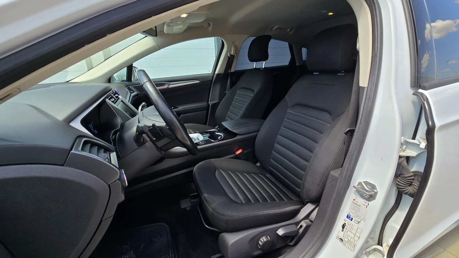 Ford Mondeo 1.5 EcoBoost Automatic 131.000km - изображение 9