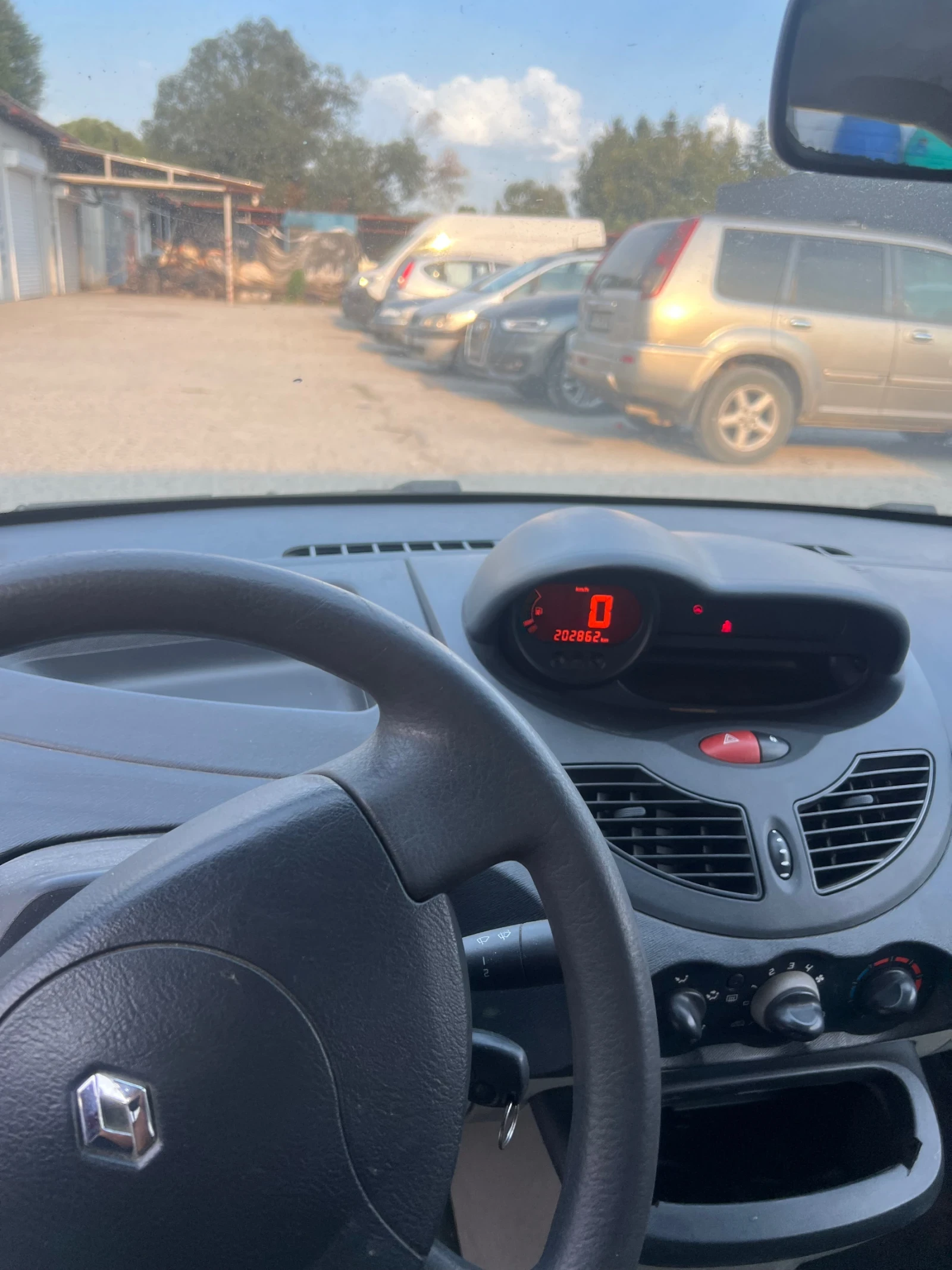 Renault Twingo  - изображение 7