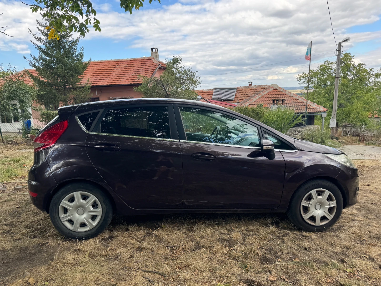 Ford Fiesta 1.4 изпълнение Titanium  | Mobile.bg — изображение 7