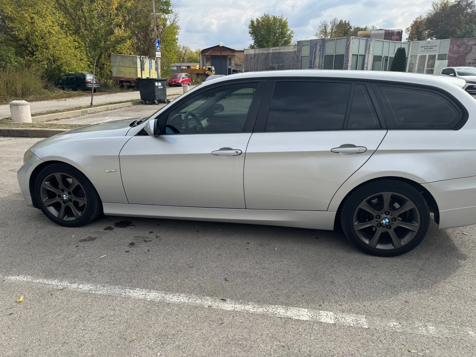 BMW 320 E91 - изображение 9