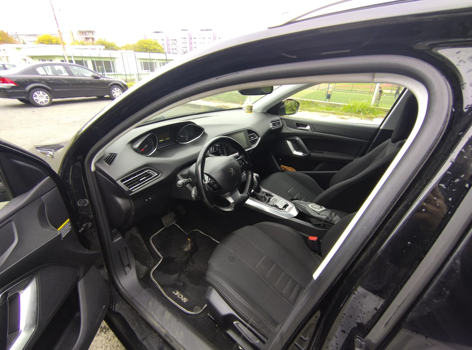 Peugeot 308 2.0 HDI - изображение 4
