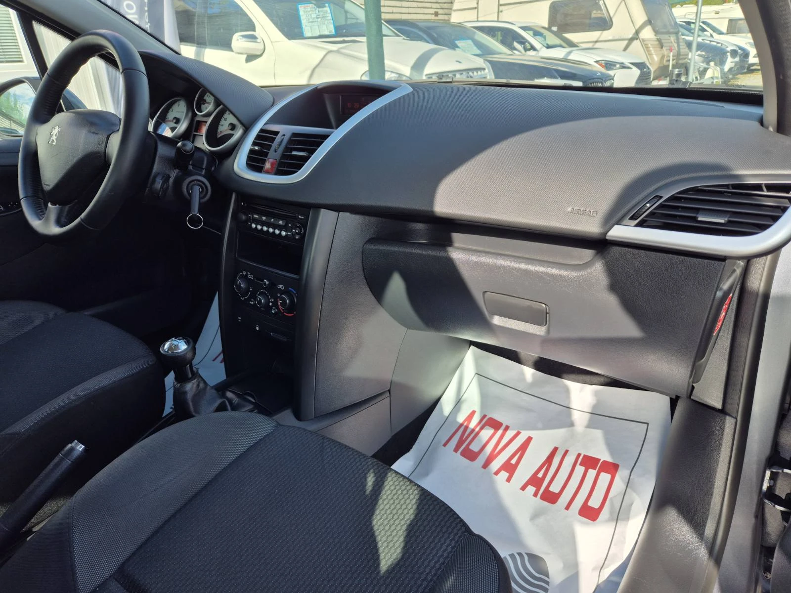 Peugeot 207 1.4i-95кс-175000км | Mobile.bg — изображение 11