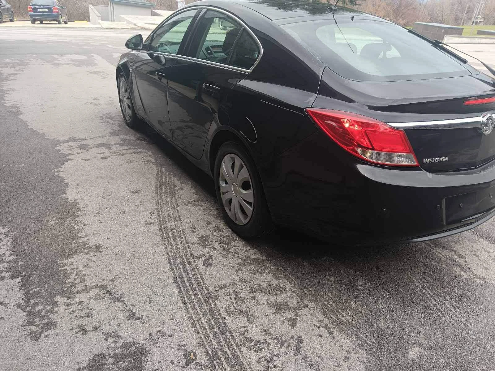 Opel Insignia, снимка 4 - Автомобили и джипове - 53786905