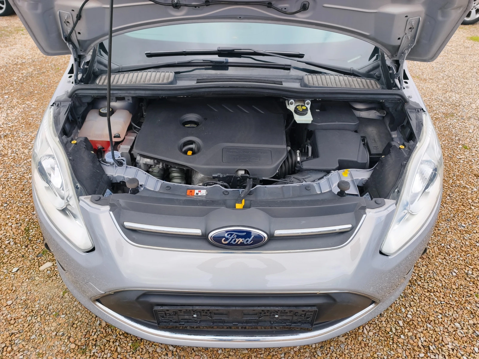 Ford C-max НОВА !!!, снимка 16 - Автомобили и джипове - 54068341