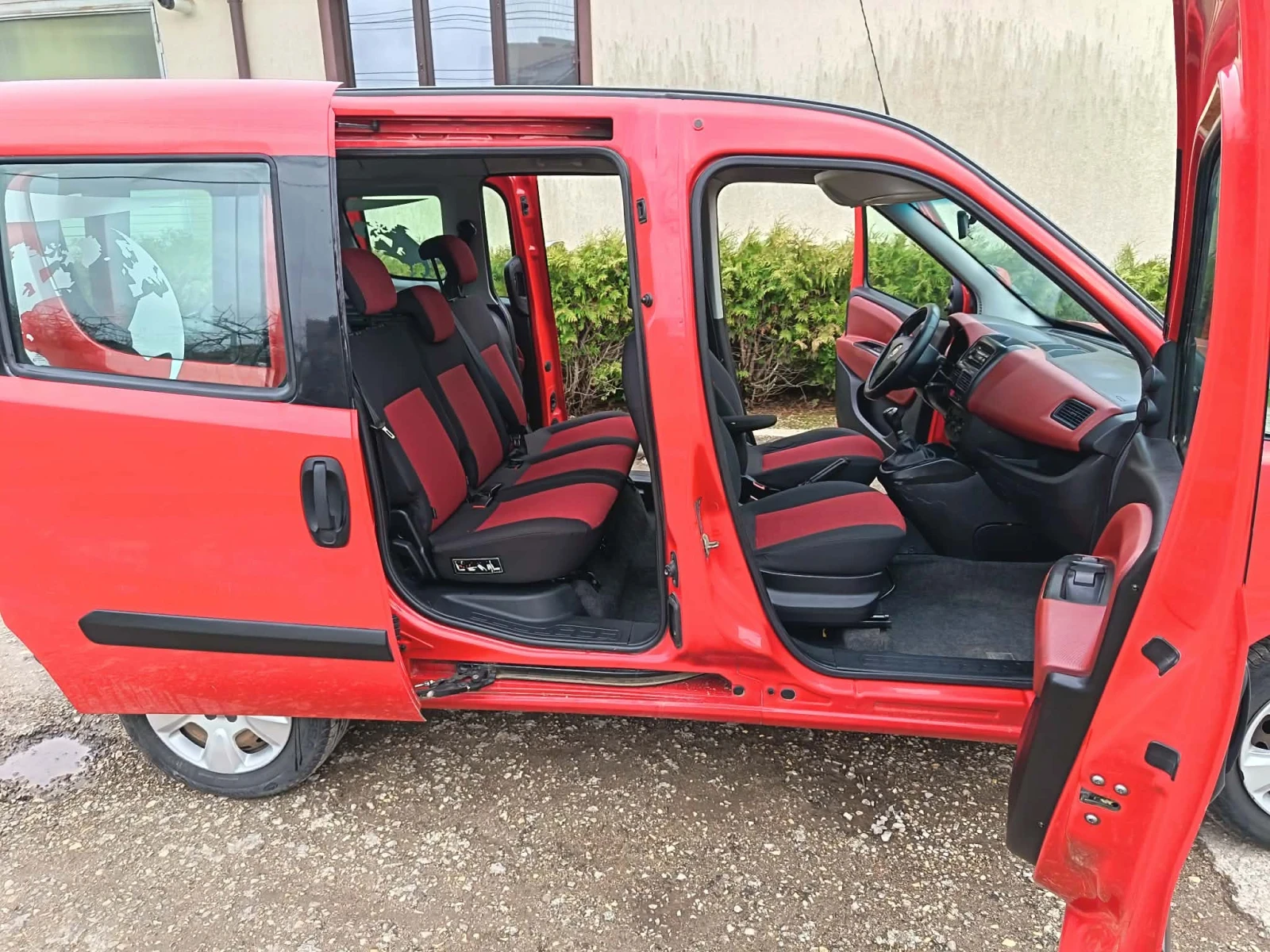 Fiat Doblo 1.3 mjet, снимка 9 - Автомобили и джипове - 54085620