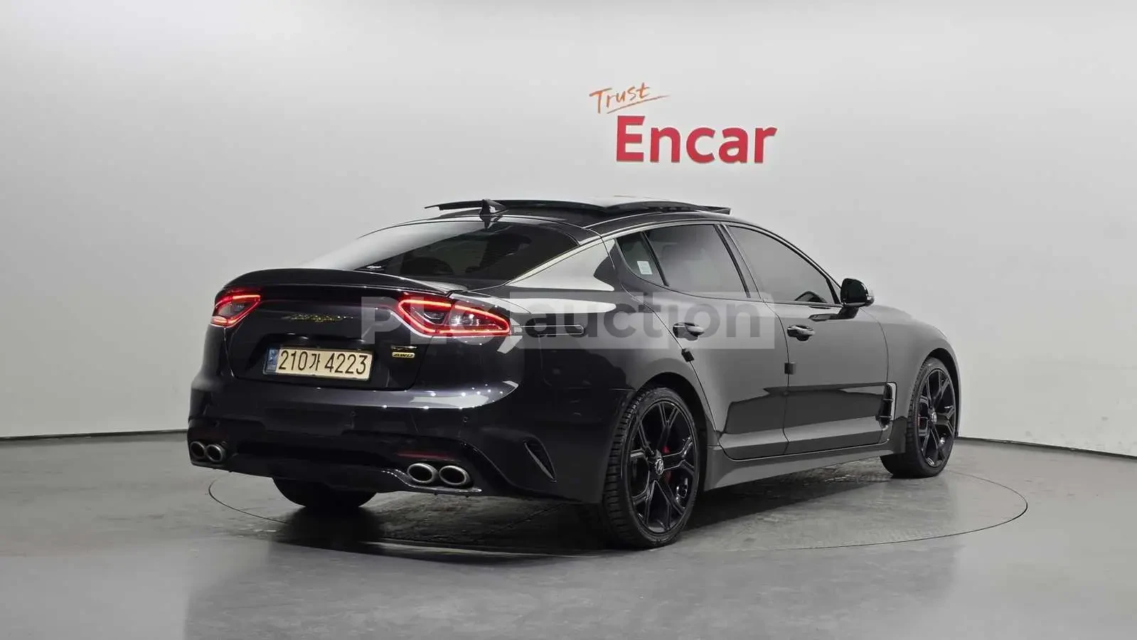 Kia Stinger, снимка 2 - Автомобили и джипове - 54110641