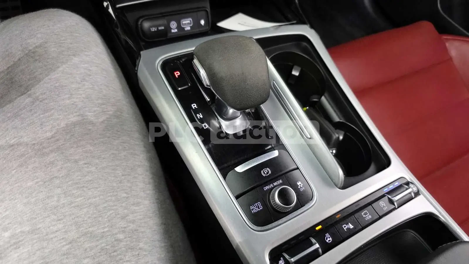 Kia Stinger, снимка 6 - Автомобили и джипове - 54110641