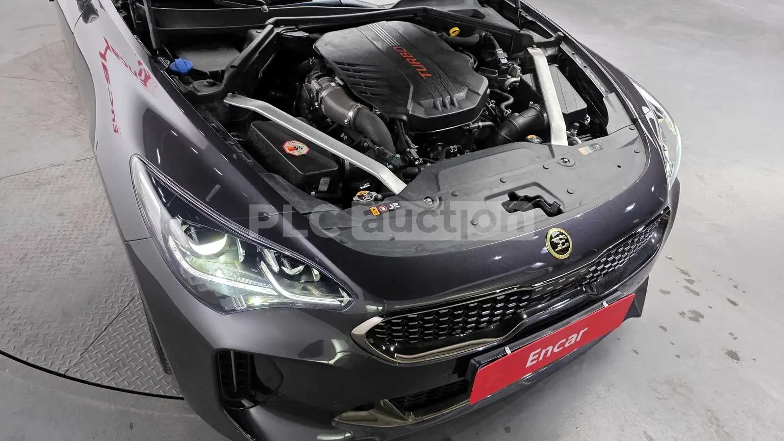 Kia Stinger, снимка 15 - Автомобили и джипове - 54110641