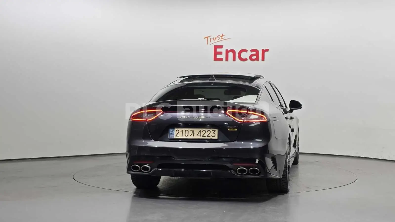 Kia Stinger, снимка 4 - Автомобили и джипове - 54110641