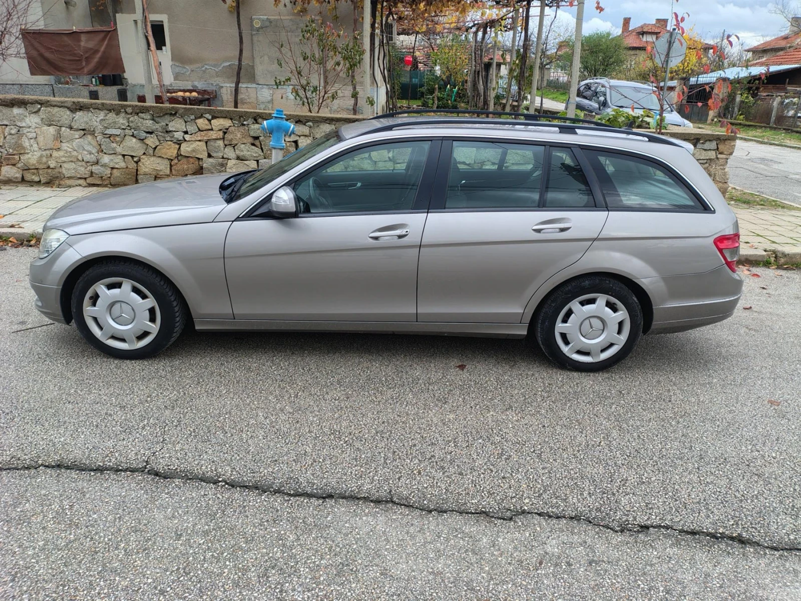 Mercedes-Benz C 200, снимка 4 - Автомобили и джипове - 54786766