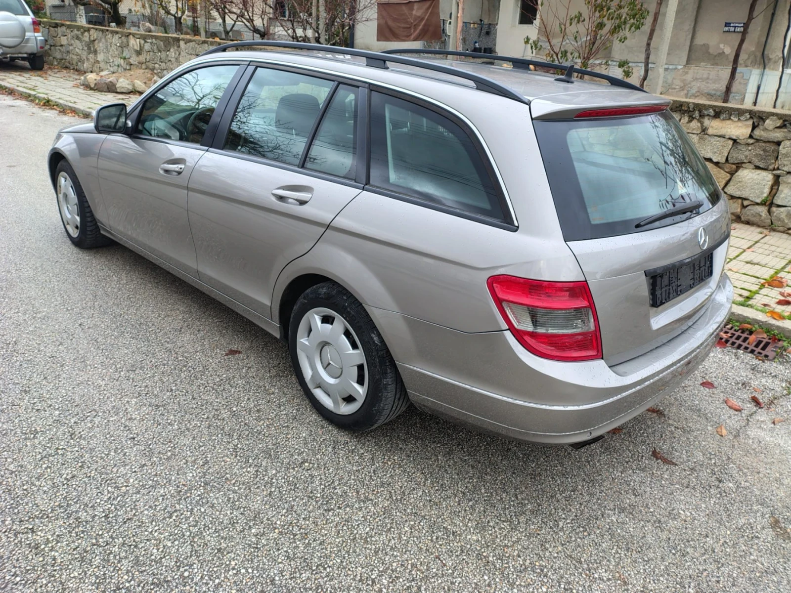 Mercedes-Benz C 200, снимка 5 - Автомобили и джипове - 54786766