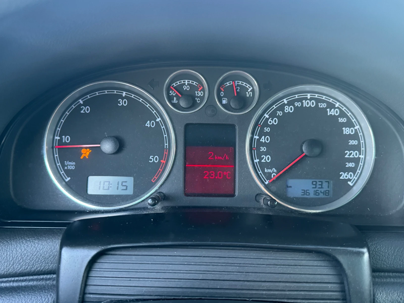 VW Passat 1.9TDI, снимка 11 - Автомобили и джипове - 54887397
