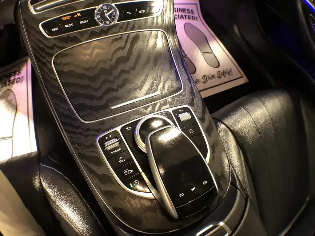 Mercedes-Benz E 350 4MATIC AMG Package, снимка 12 - Автомобили и джипове - 55693521