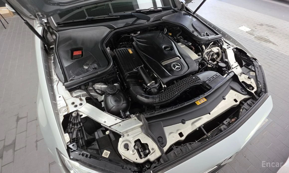 Mercedes-Benz E 300, снимка 6 - Автомобили и джипове - 55708382