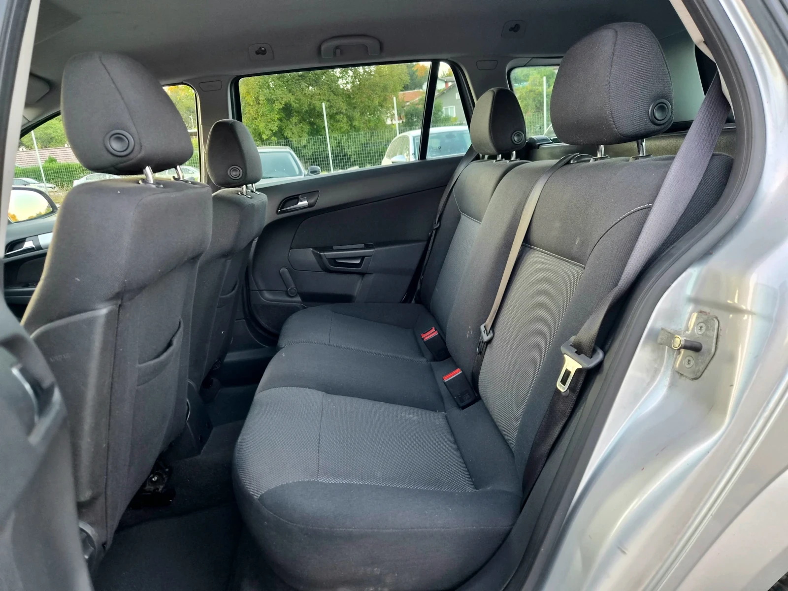Opel Astra 1.6* FACELIFT , снимка 10 - Автомобили и джипове - 55746904