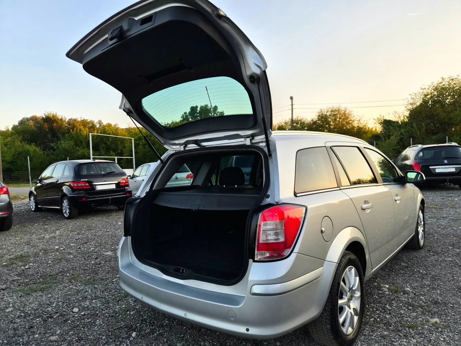 Opel Astra 1.6* FACELIFT , снимка 6 - Автомобили и джипове - 55746904